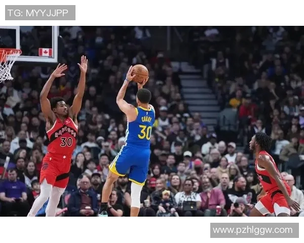 勇士与猛龙总决赛激战正酣2019年6月3日的巅峰对决回顾 勇士与猛龙总决赛激战正酣2019年6月3日的巅峰对决回顾