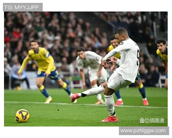 卡洛斯：银河战舰时期小贝是最佳队友，他倾尽所有为皇马支付